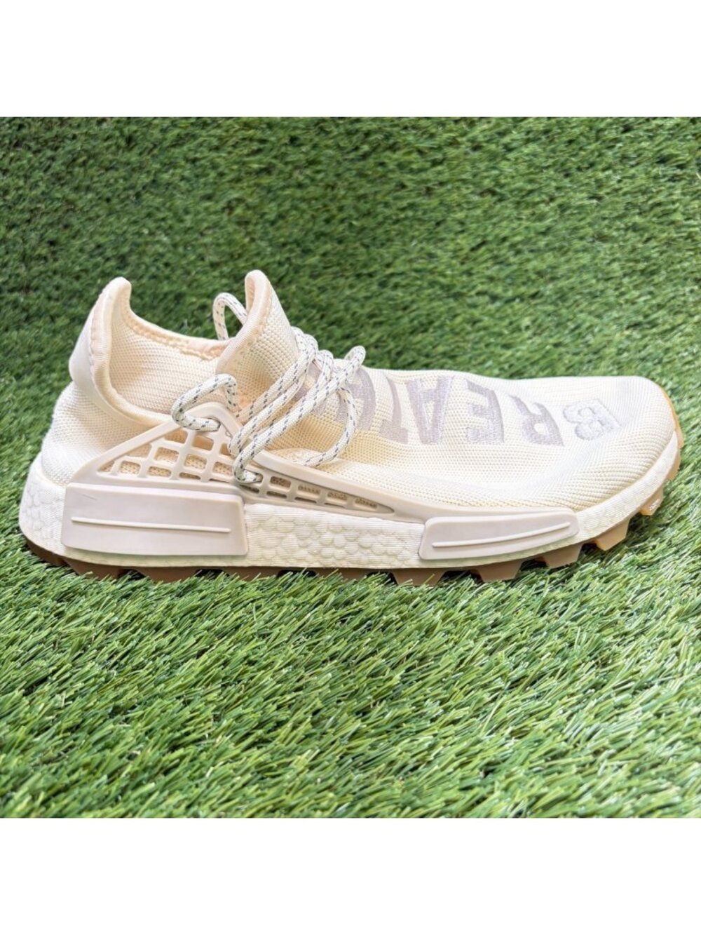 Adidas Pharrell Williams Hu NMD Men Size 10.5 Cream White Running Shoes Sneakers